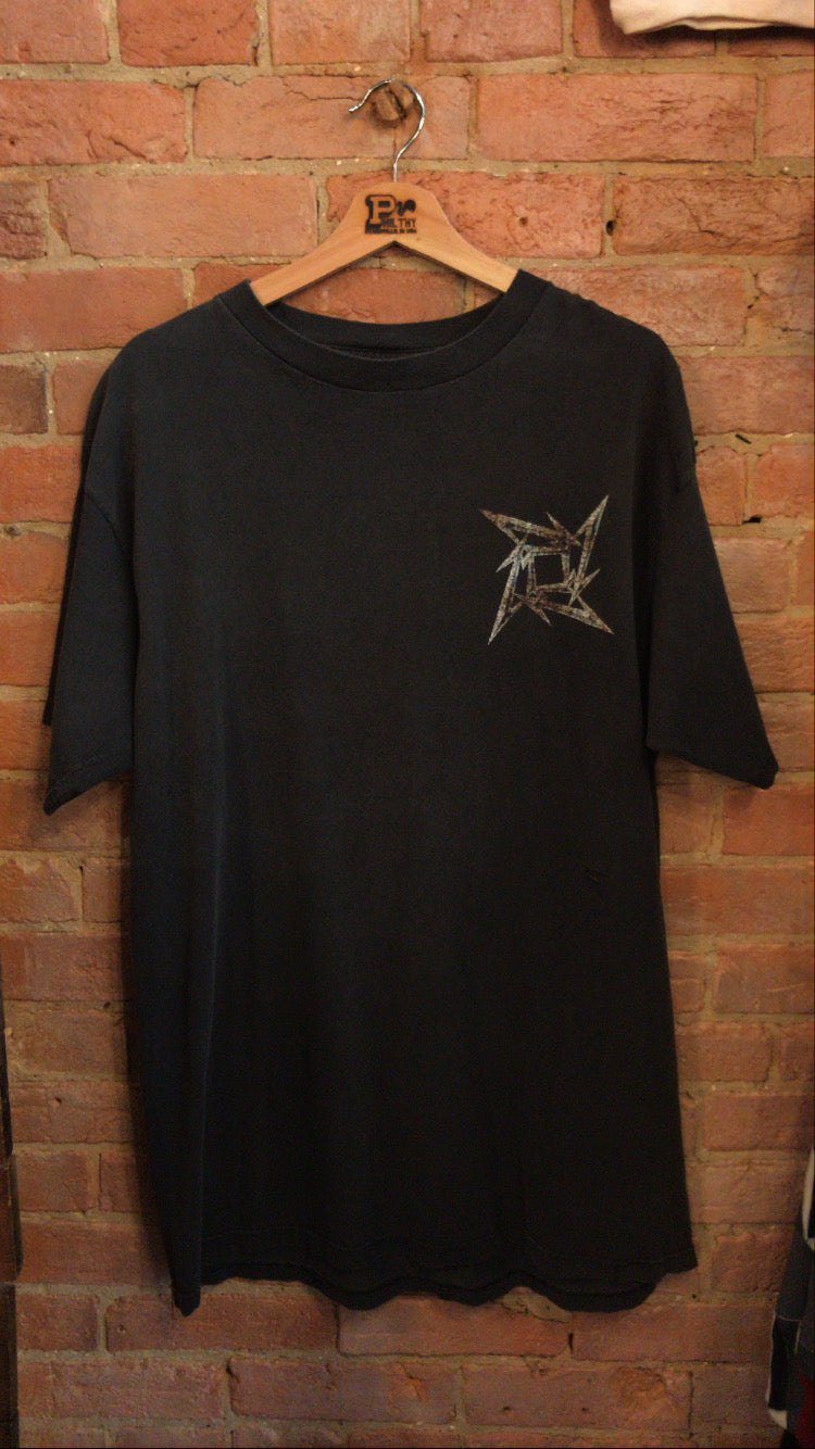 Metallica Barbed Wire T-shirt: XL