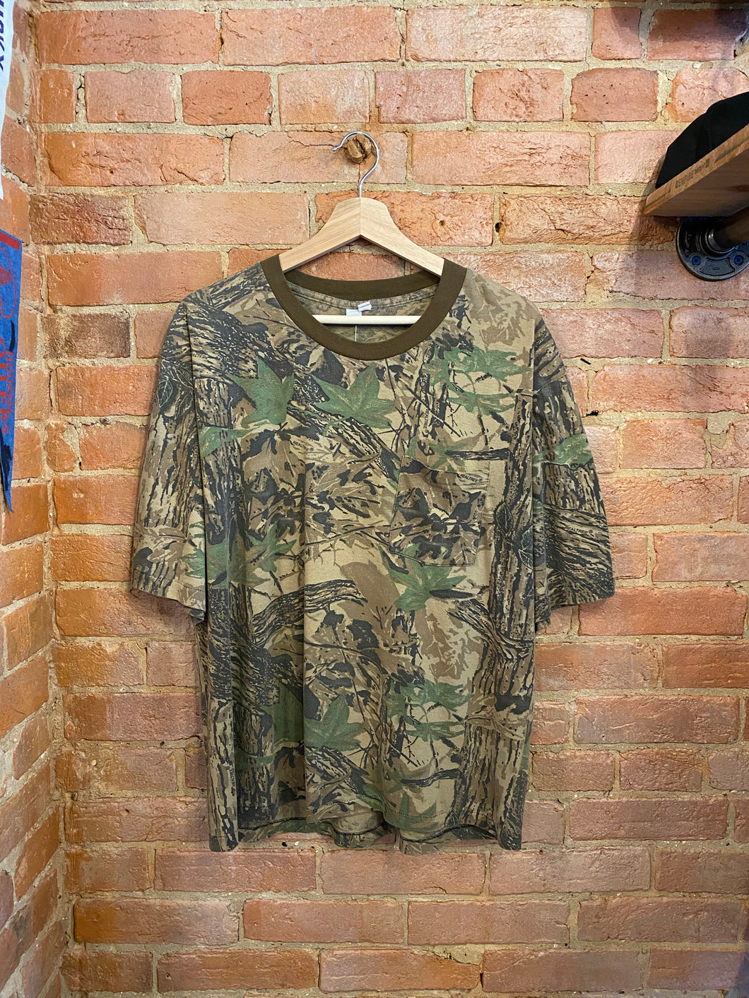 Realtree Camo Pocket Tee: XL