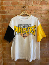 Load image into Gallery viewer, Vintage Pittsburgh Pirates T-shirt
