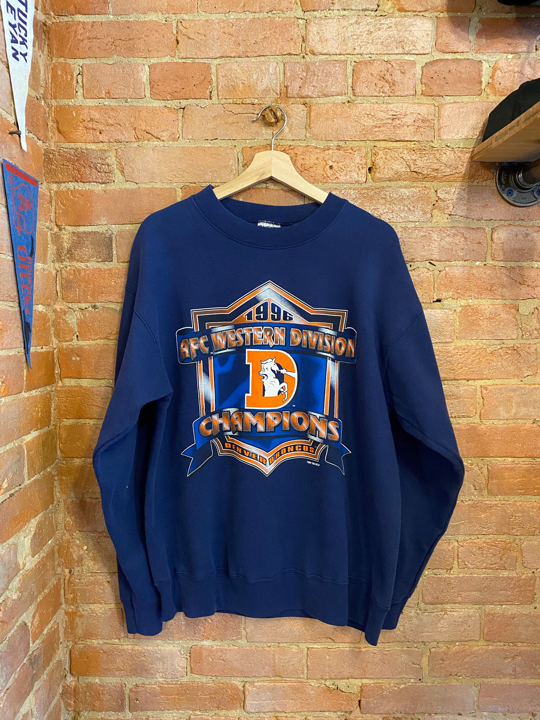 Denver Broncos 1996 AFC Western Division Champions Crewneck: L