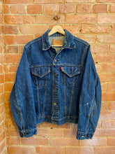 Load image into Gallery viewer, Vintage Levi’s Denim Jacket: Medium
