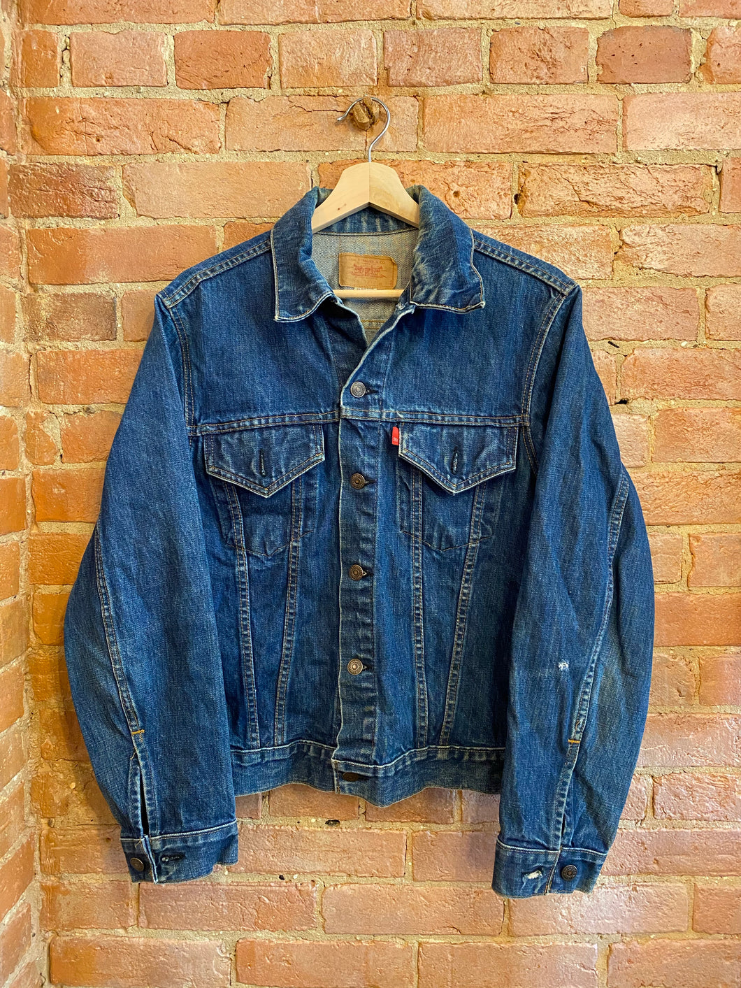 Vintage Levi’s Denim Jacket: Medium