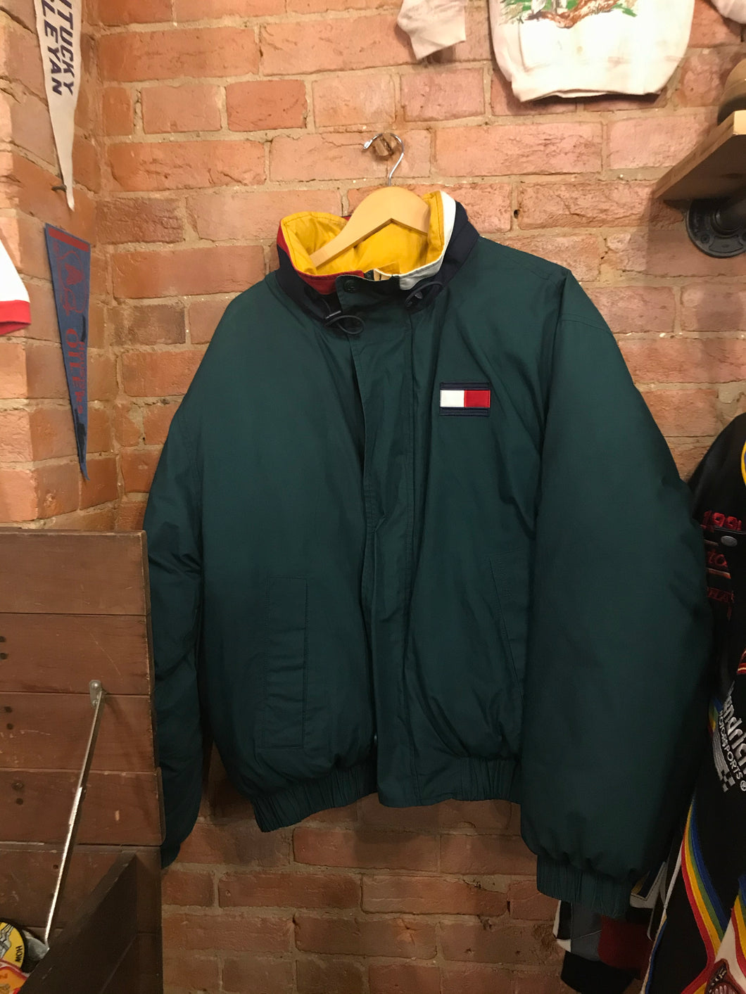 Tommy Hilfiger Puffer Jacket: L