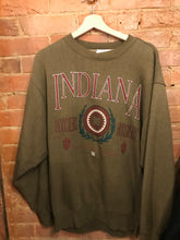 Load image into Gallery viewer, Indiana University Crewneck: M
